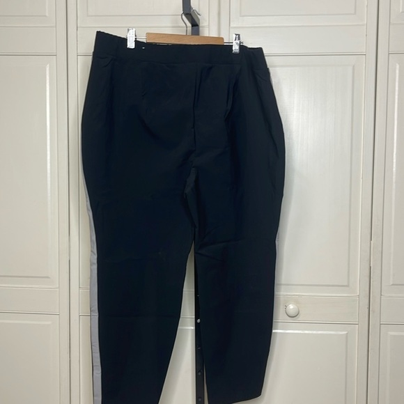 Lane Bryant Women’s LIVI Stretch Woven Ankle Pants Black Gray Size 20 - Picture 5 of 9